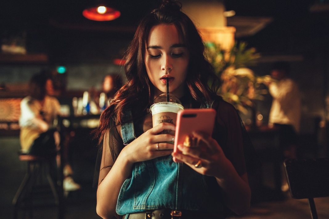 Sexting, tutte le implicazioni psicologiche di una tendenza sempre più diffusa SuzukiMaruti.it Sexting, tutte le implicazioni psicologiche di una tendenza sempre più diffusa SuzukiMaruti.it
